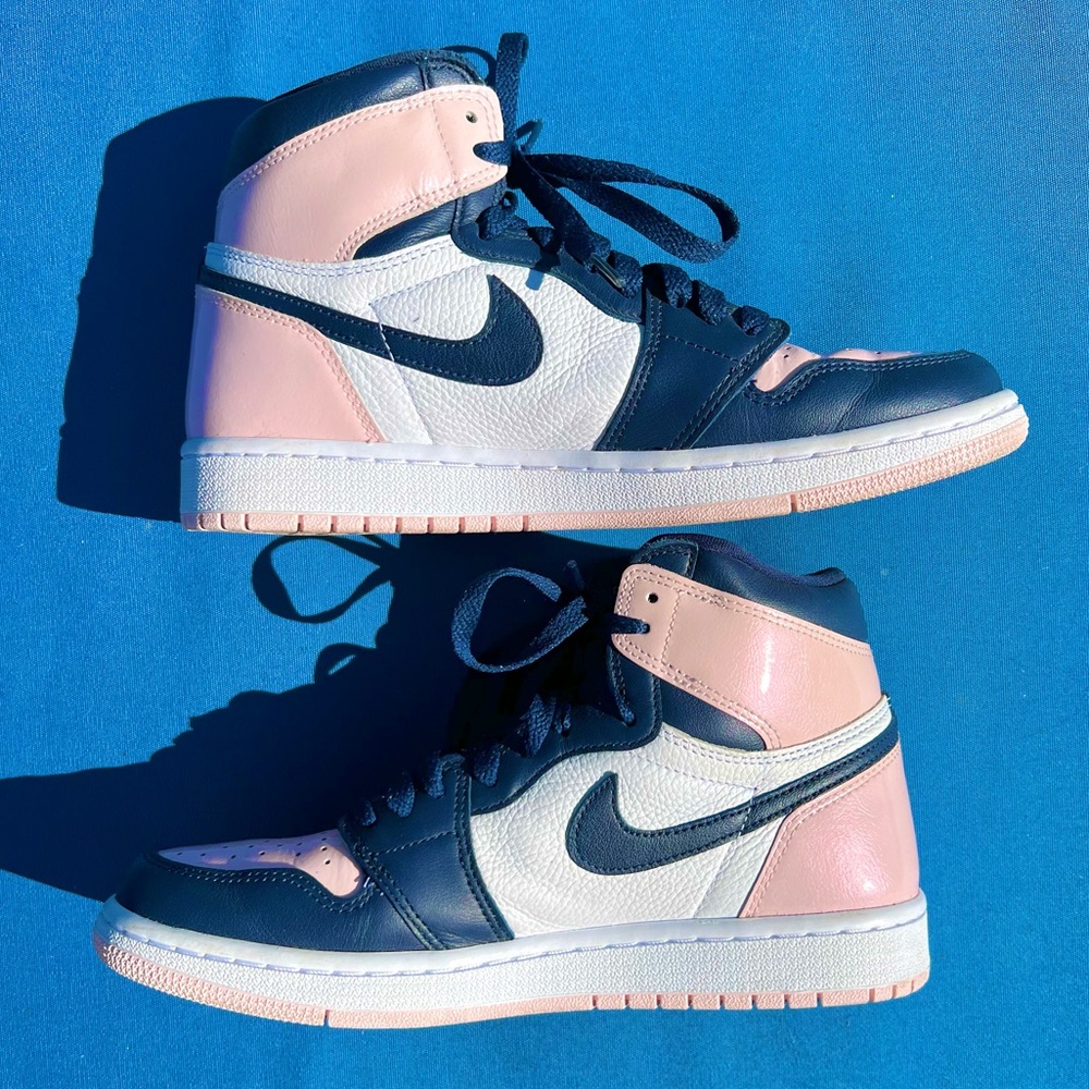 Nike Air Jordan 1 High Atmosphere Pink & Blue Sneakers Size 8 DD9335-641 - Picture 3 of 12